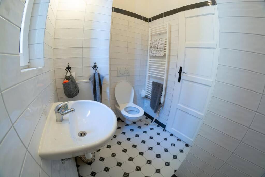 Stylový apartmán v centru Náchoda Esterno foto